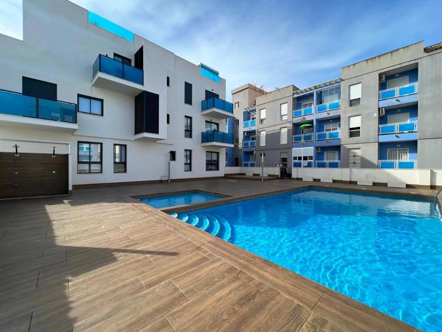 Penthouse Center Torrevieja, Private Terrace, Near The Beach Apartment Exterior photo